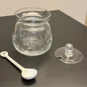 Princess House etched Crystal Sugar Bowl with Lid